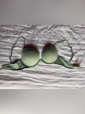 PINK Victoria's Secret Mint Green Lightly Padded T-Shirt Bra